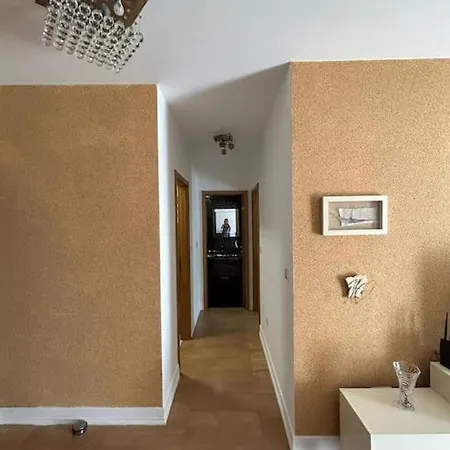 Luxury In Kvart Apartment *