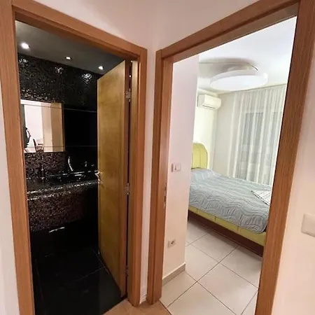Apartment Luxury In Kvart Podgorica